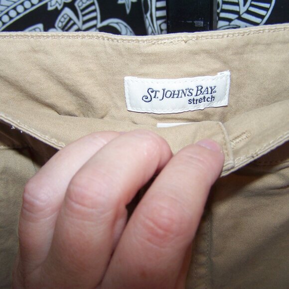 St. John's Bay Khaki Skorts Sz 10 - Picture 4 of 4